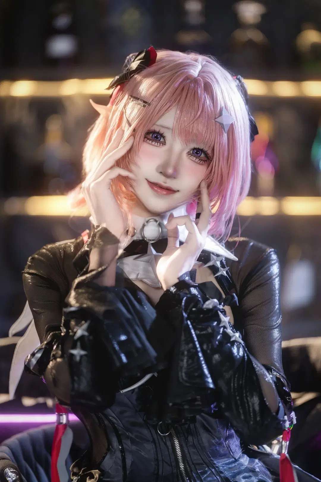 【レミエール コスプレ】ゼンレスゾーンゼロのサイバーパンクなバーの夜 - 心上秋 - 2枚目