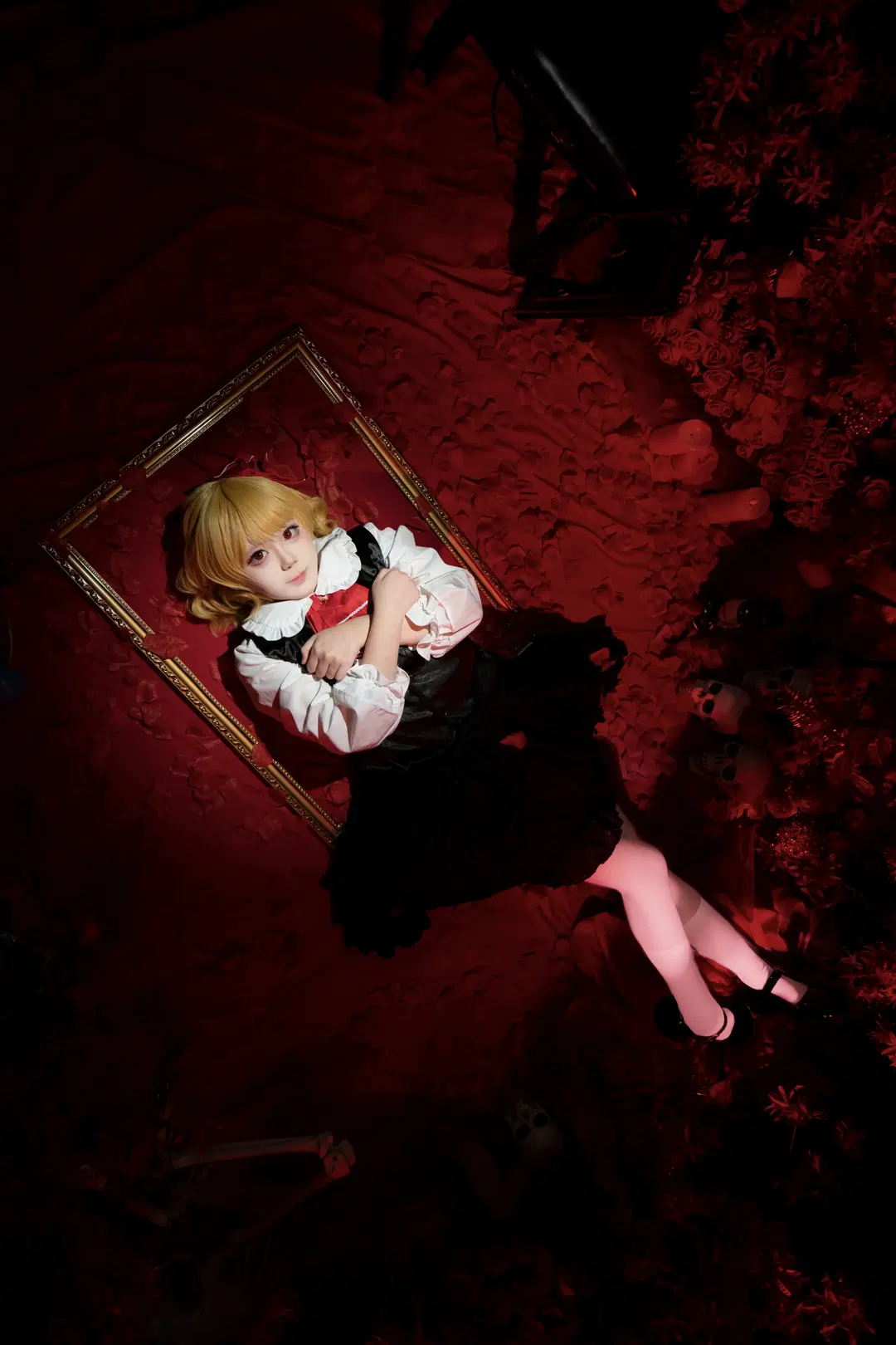 【ルーミア コスプレ】東方Project 漆黒の薔薇スタジオ撮影、愛らしき消防斧 - 屿西奈 - 2枚目