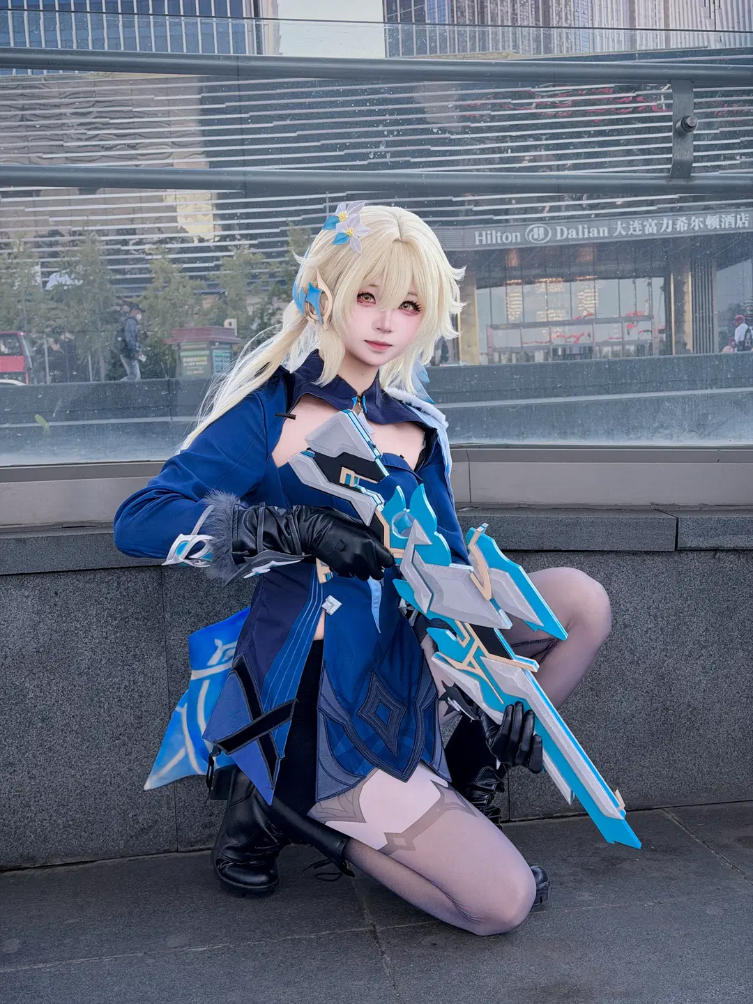 【荧cos】原神至冬旅行者的城市街拍 - 挽穗 - 第2张