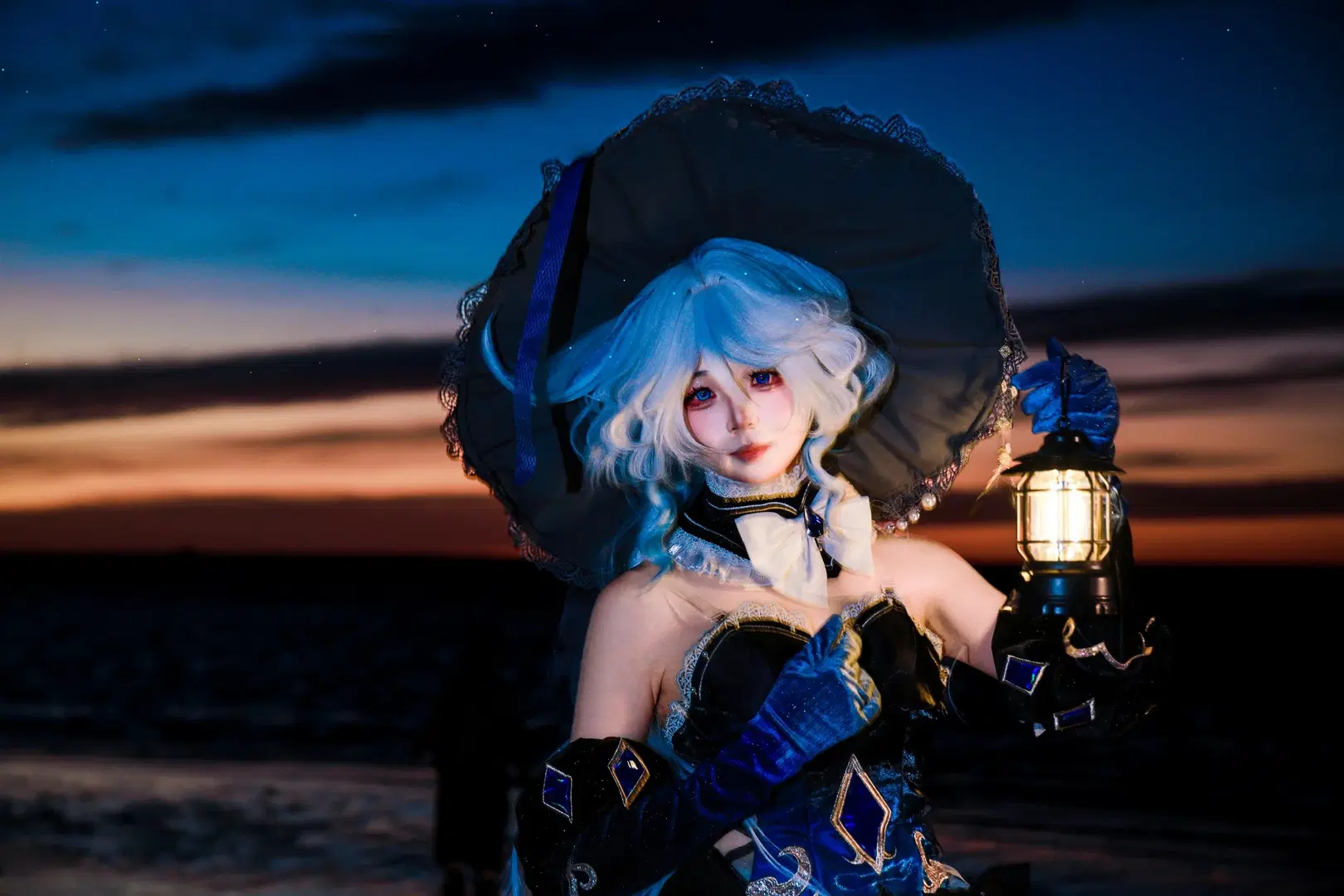 【芙宁娜cos】海风与提灯，黄昏下的水神演绎 - 挽穗 - 第2张