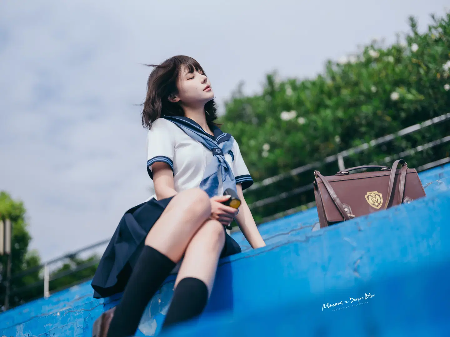 セーラー服とサッカーゴールネット、自然光のポートレートで刻む青春の二次元エモーション - 小蓝同学摄影会 - 7枚目