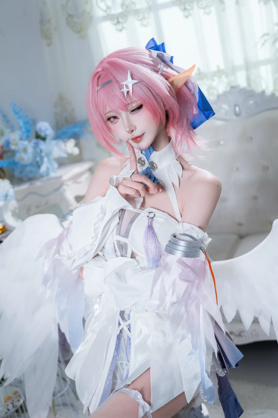 【蕾米埃尔cos】绝区零里的白翼精灵 - 鲜葱薯片 - 第2张