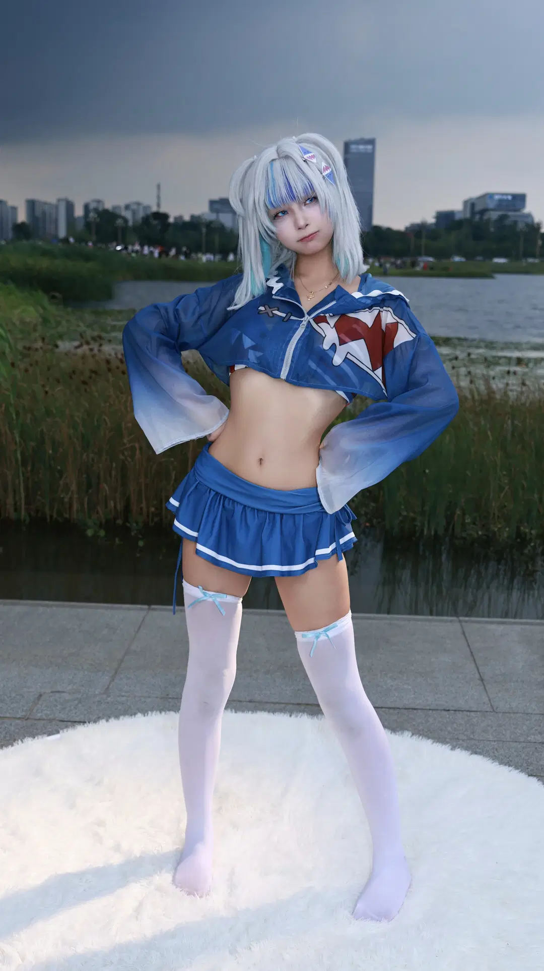 White over-the-knee socks, VTuber, Gawr Gura cosplay, Shark Gura, Little shark cosplay