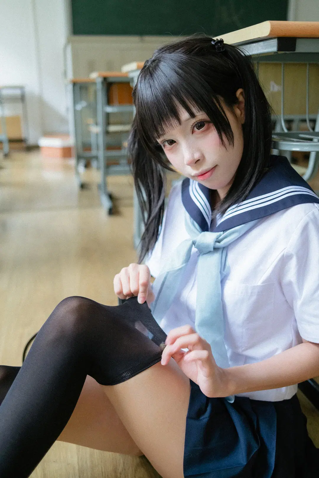 後排靠窗的雨天教室水手服寫真 - HIRO_午饭饭 - 第17張