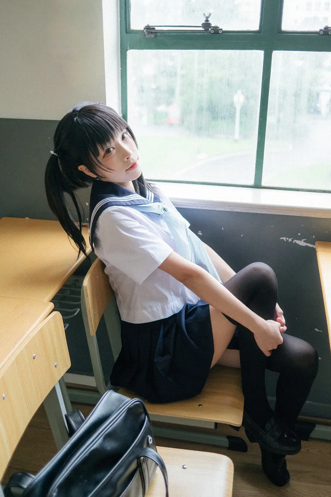 後排靠窗的雨天教室水手服寫真 - HIRO_午饭饭 - 第8張