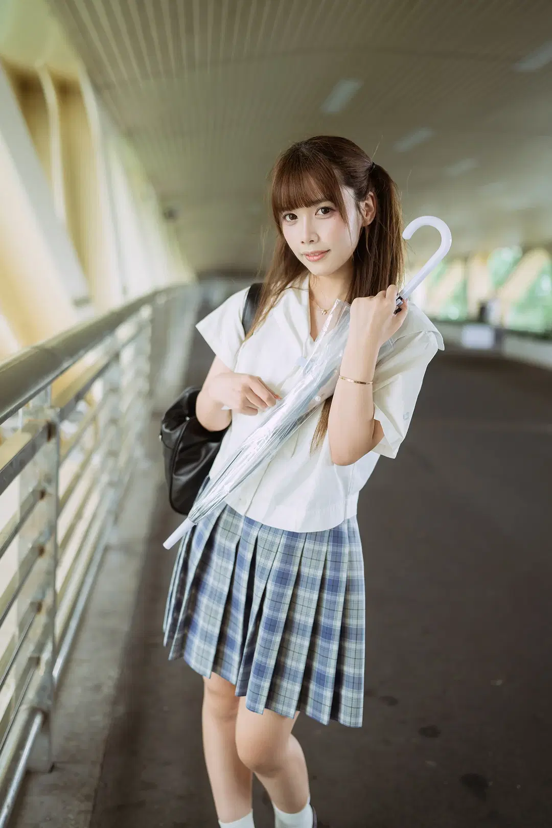 Twintails JK uniform cosplay Japanese style photography: Vintage camera and the river breeze by HIRO_午饭饭 - Image 15