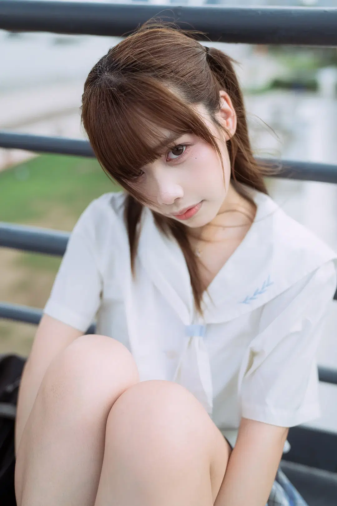 Twintails JK uniform cosplay Japanese style photography: Vintage camera and the river breeze by HIRO_午饭饭 - Image 17