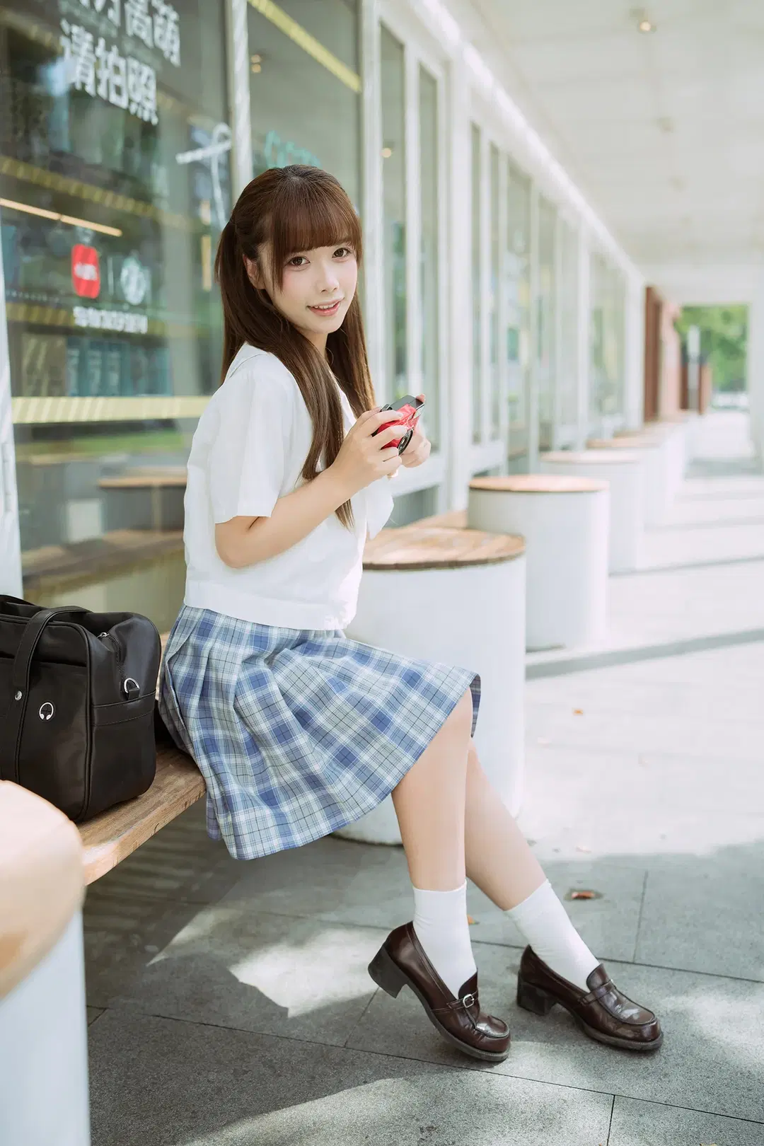 Twintails JK uniform cosplay Japanese style photography: Vintage camera and the river breeze by HIRO_午饭饭 - Image 5