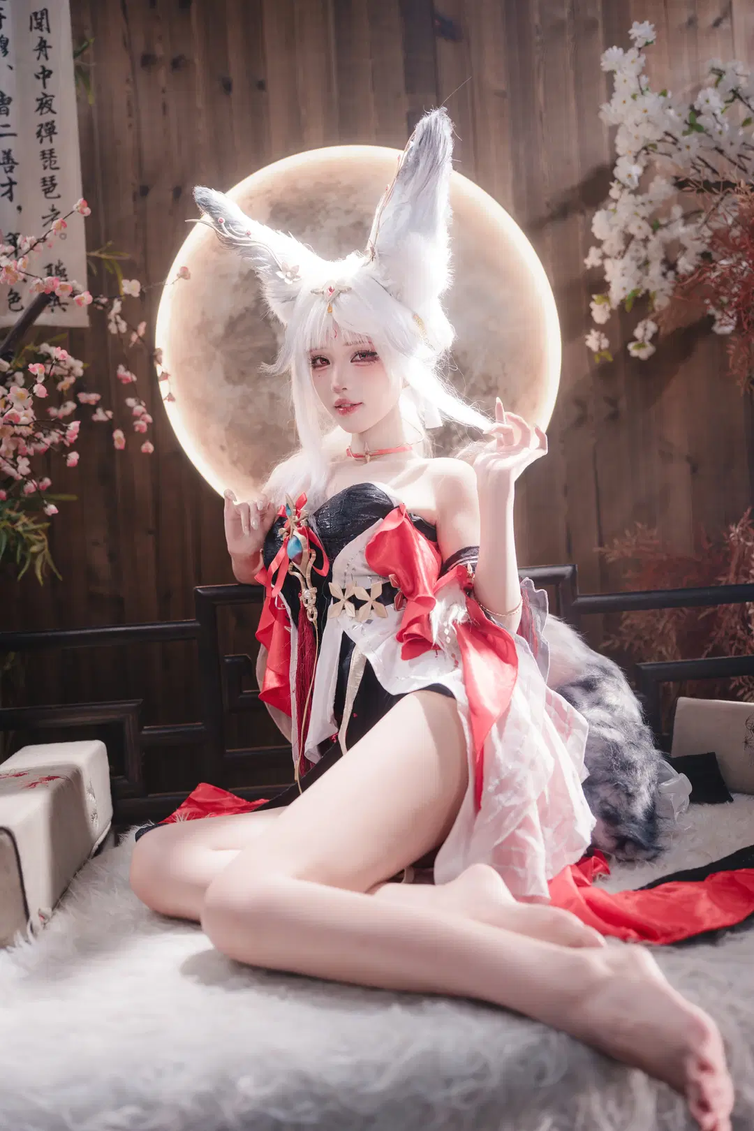 [Hsin cosplay] Wuthering Waves Hsin: Clash of Red, Black, and White with Fluffy Textures by 青阳 - Image 5