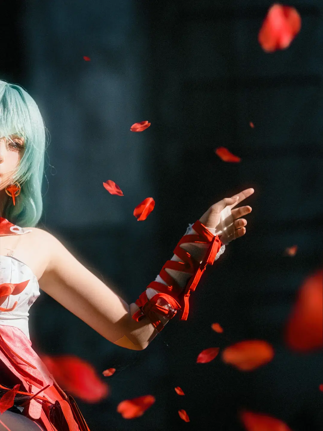 [Phrolova cosplay] Wuthering Waves Red-Green Color Blocking: Maximizing Theatrical Stage Presence by 醉梦化蝶📷 - Image 2