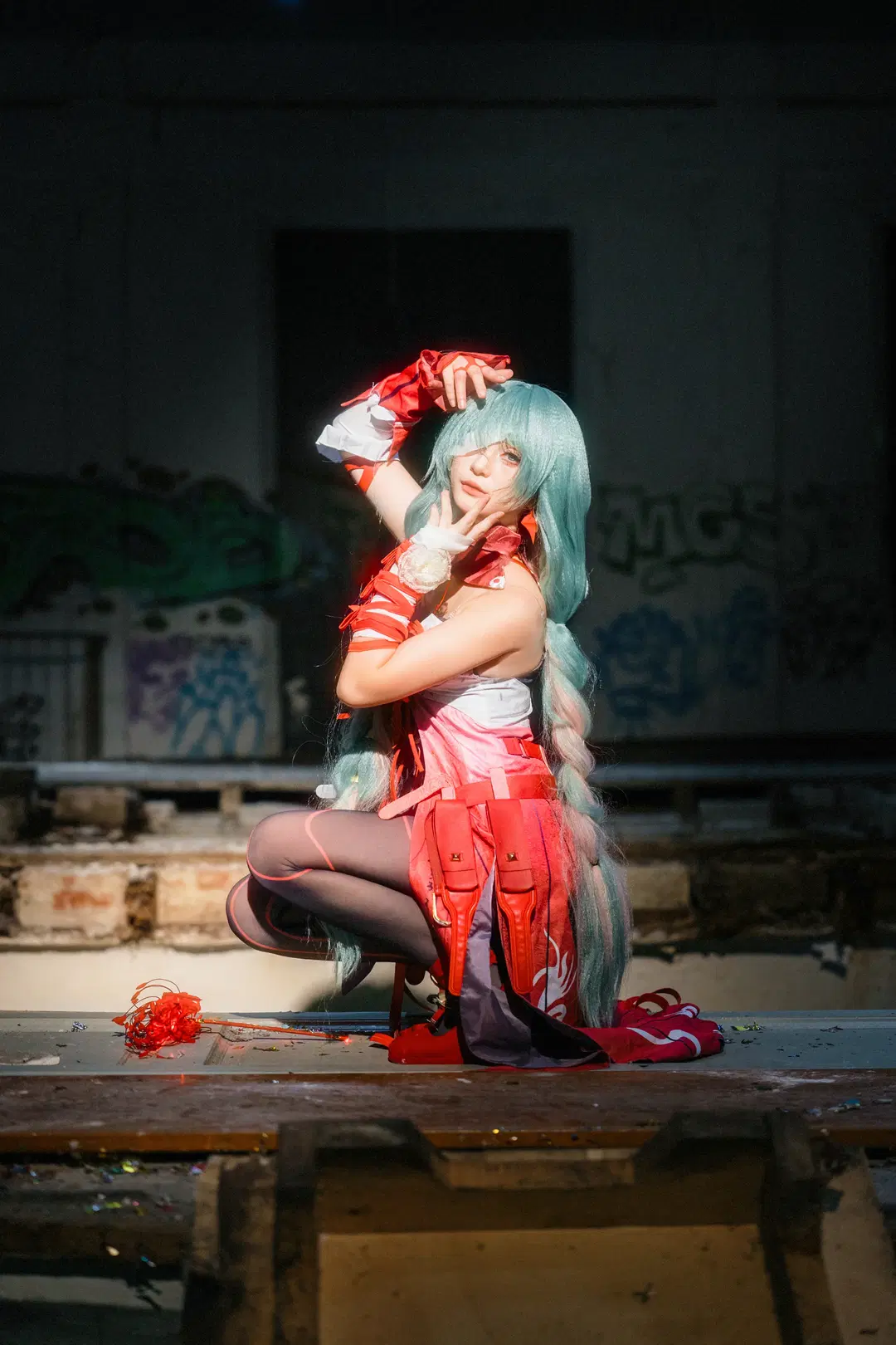 【弗洛洛cos】废弃剧院里的红白交响曲 - 醉梦化蝶📷 - 第12张