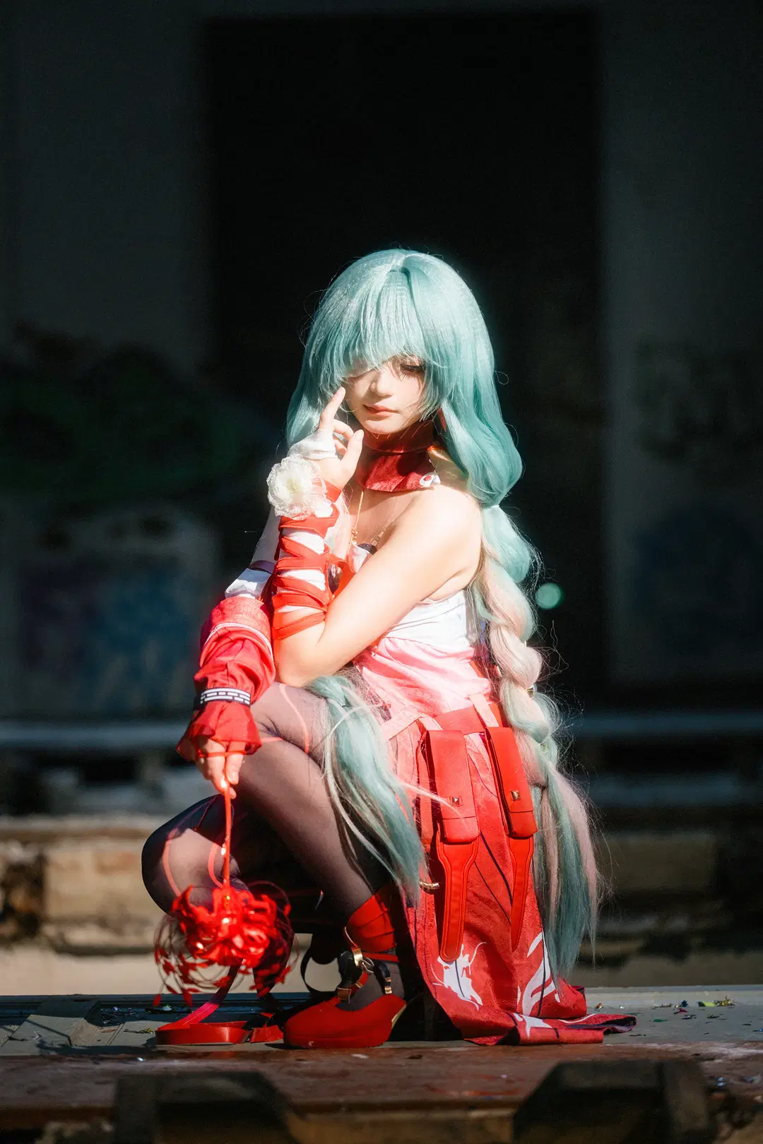 【弗洛洛cos】废弃剧院里的红白交响曲 - 醉梦化蝶📷 - 第2张