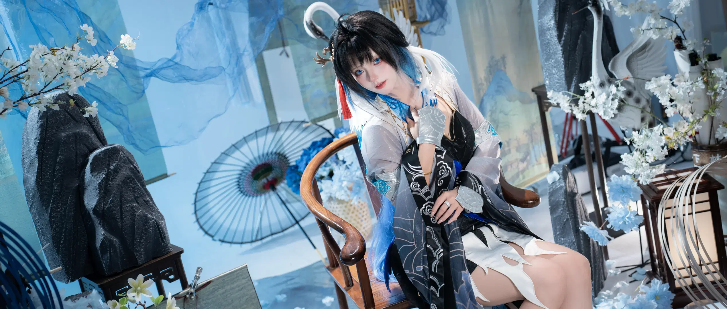 【秧秧cos】鸣潮夜翎，坠入静谧的蓝色梦境 - 快门工朱姬📸_学习中 - 第4张