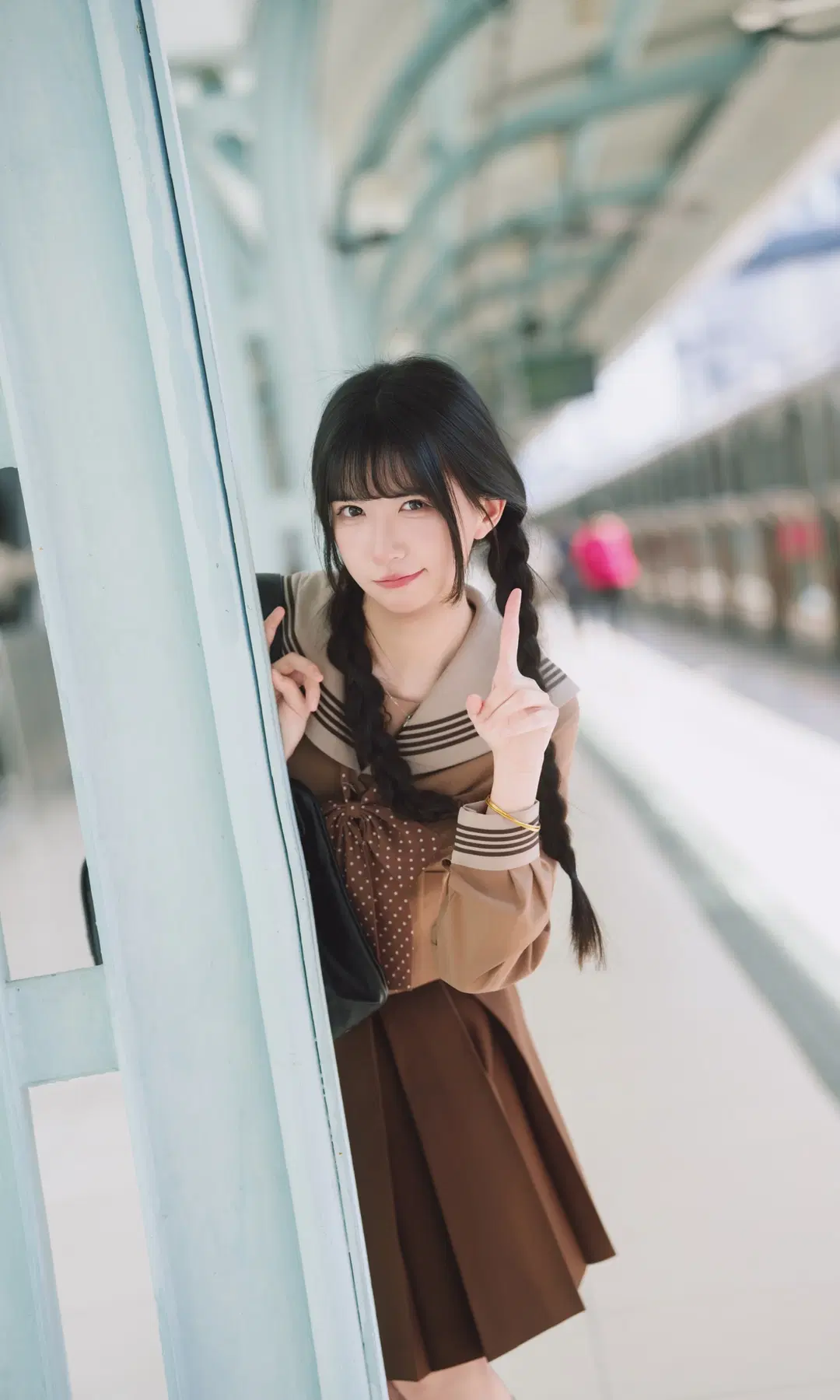 秋日焦糖色系制服寫真，車站裡的日系氛圍感 - TimeAfterTime_ - 第2張