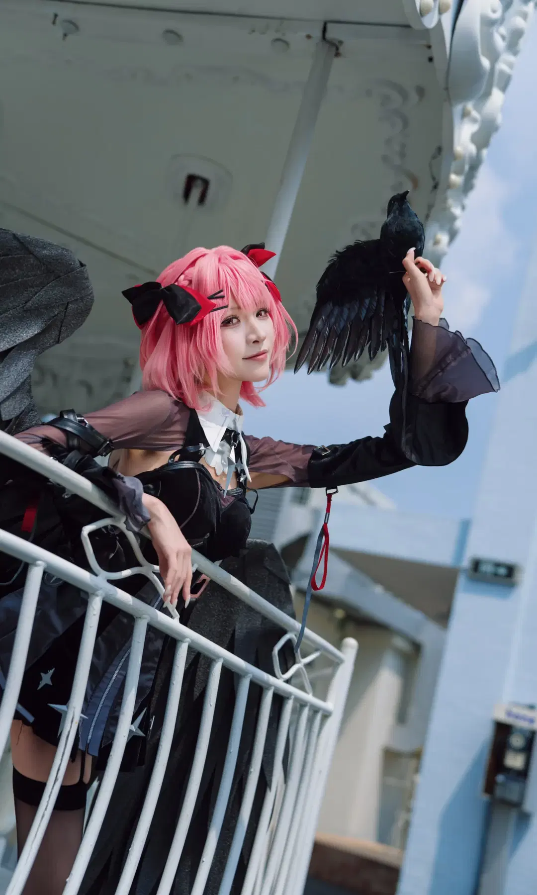 【レミエール コスプレ】『ゼンレスゾーンゼロ』の新たな嫁、黒き翼とピンク髪が織りなす視覚の衝突 - TimeAfterTime_ - 8枚目