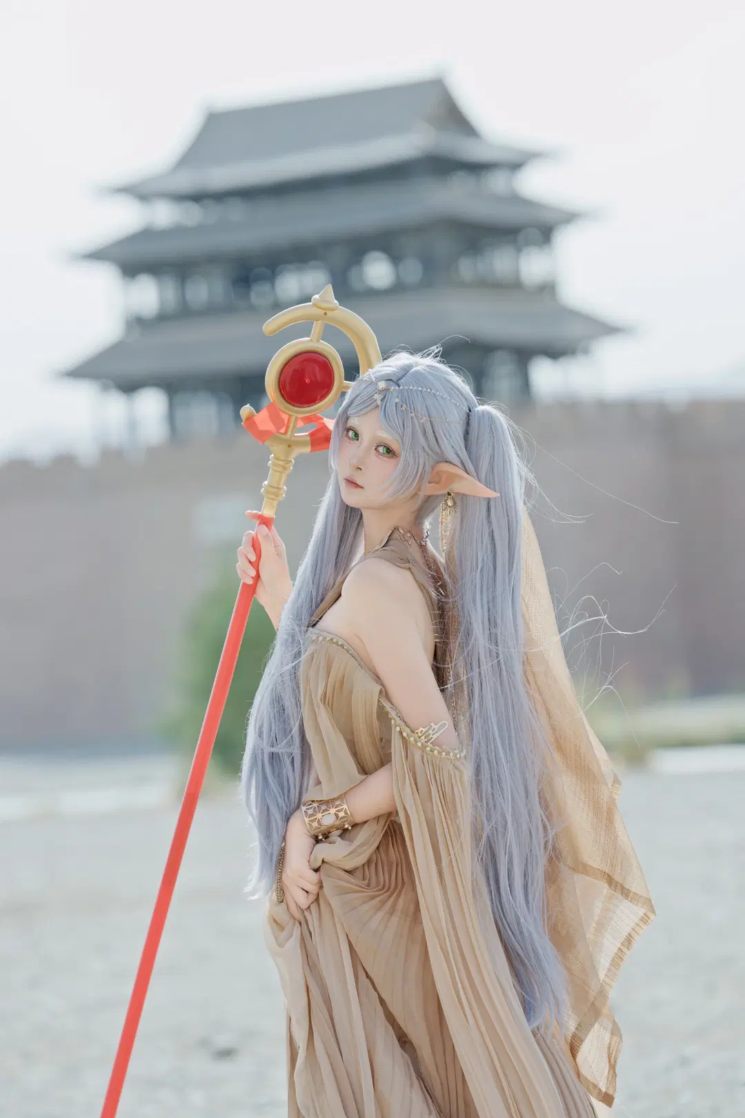 【フリーレン コスプレ】『葬送のフリーレン』独自設定、敦煌の砂漠に佇む魔法使い - 晨星📷 - 7枚目