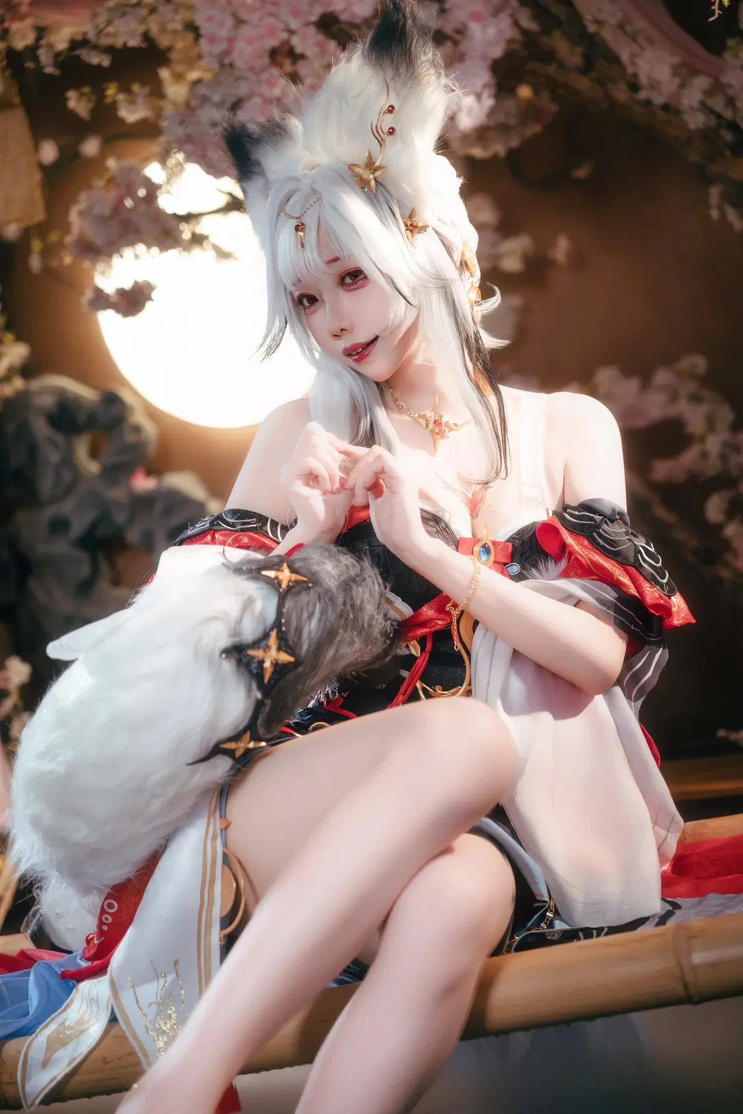 [Hsin cosplay] Hsin in Wuthering Waves, the Spirit Fox Girl with Eyes Like the Full Moon by 一只豆沙团子 - Image 2