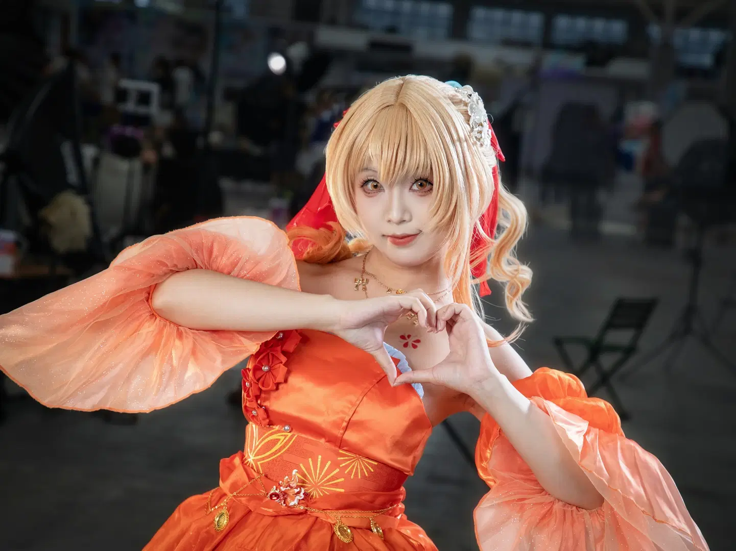 【Yoimiya cosplay】Genshin Impact Resplendent Feast Series: Yoimiya — Fireworks Are Fleeting, Human Warmth Endures by 狸花 - Image 2
