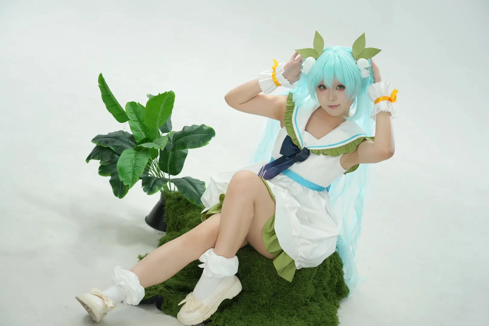 【初音ミクコスプレ】シンプルな座りポーズの参考、初心者でも自然で雰囲気のある写真に - 狸花 - 10枚目