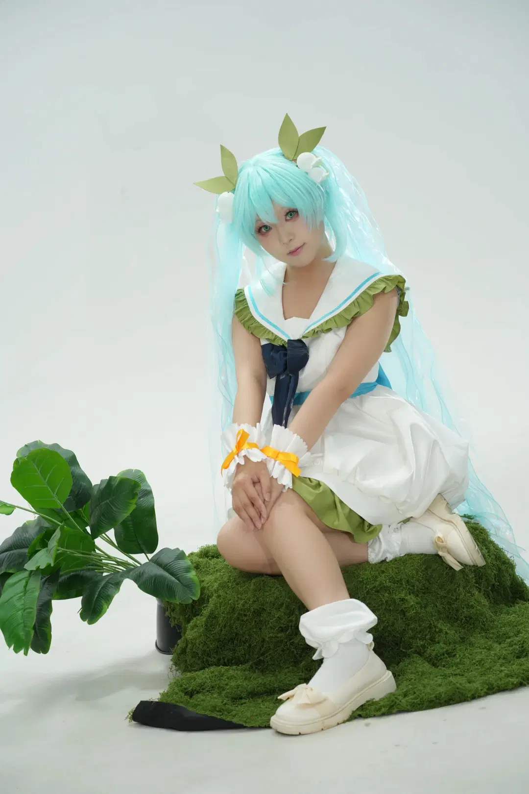 【初音ミクコスプレ】シンプルな座りポーズの参考、初心者でも自然で雰囲気のある写真に - 狸花 - 6枚目