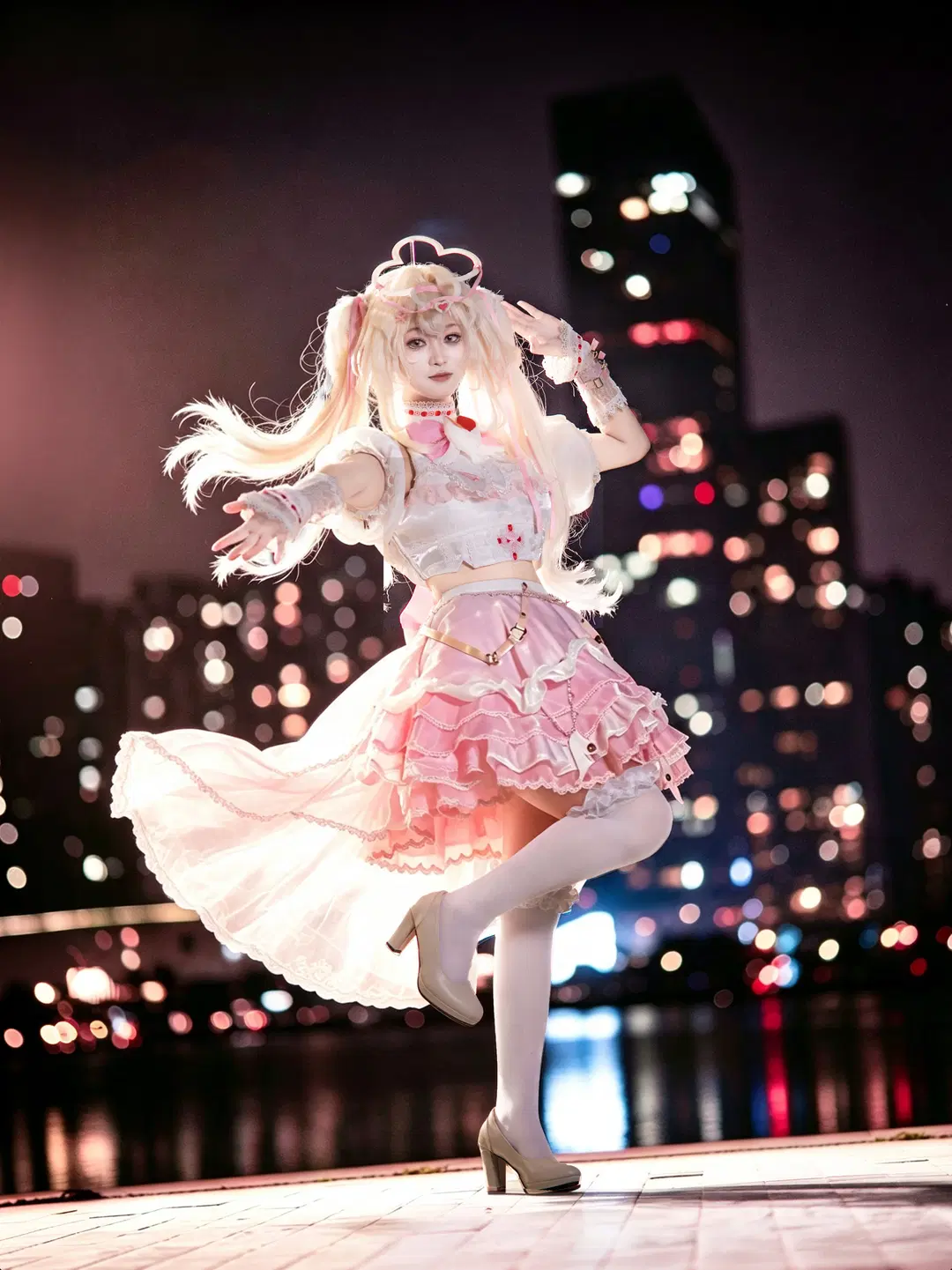 White stockings, Path to Nowhere, Phanuel cosplay, Swan Lake night view, Hefei cosplay