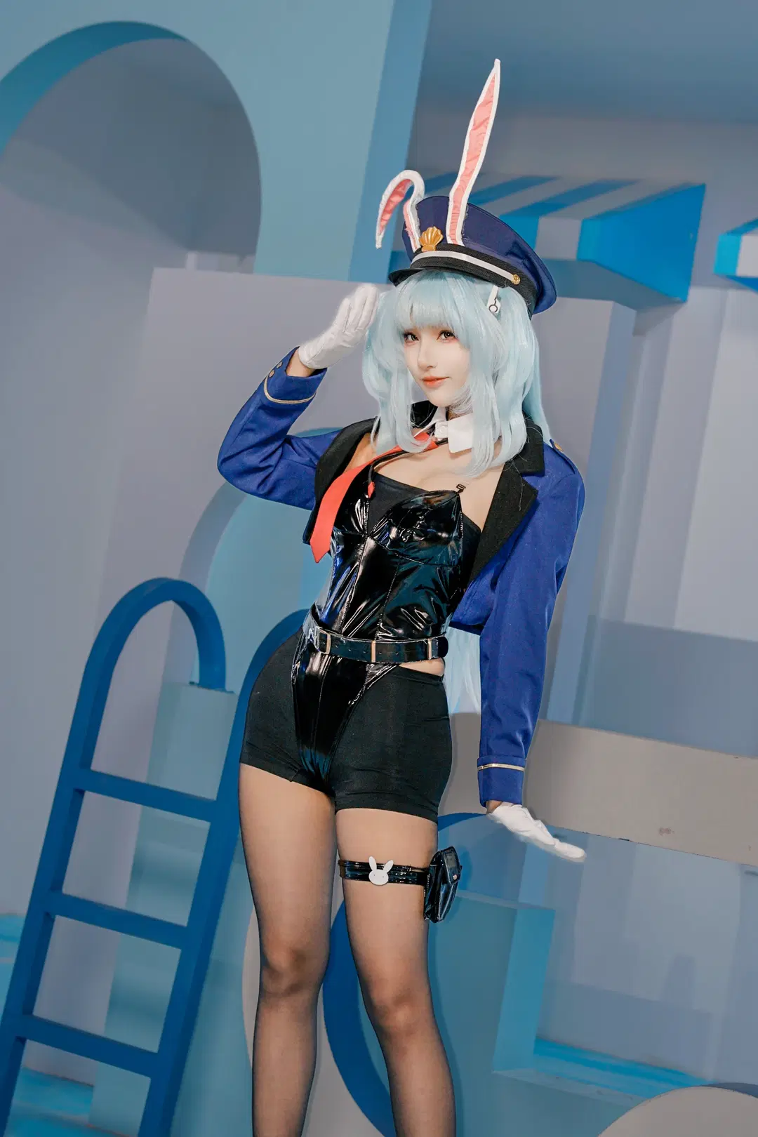 Azur Lane Police Bunny Cosplay: 2026 Port Midsummer Cool Festival by 劳斯基 - Image 2