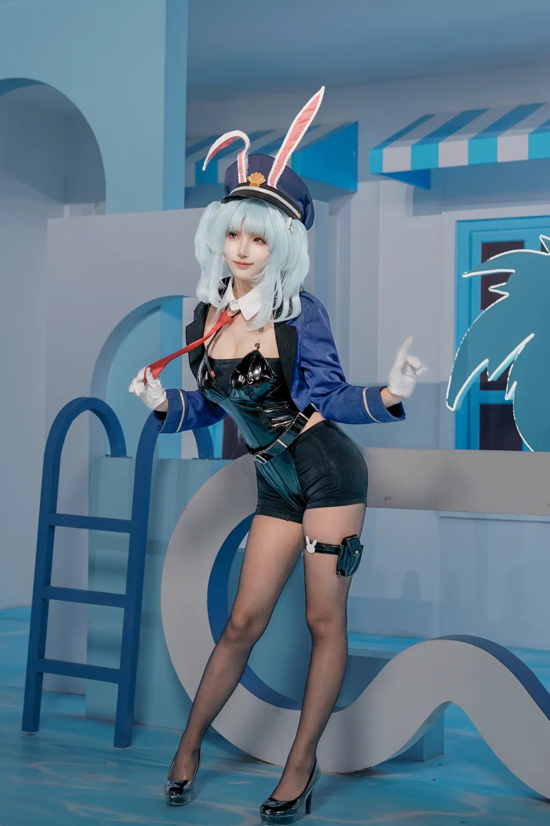 Azur Lane Police Bunny Cosplay: 2026 Port Midsummer Cool Festival by 劳斯基 - Image 4