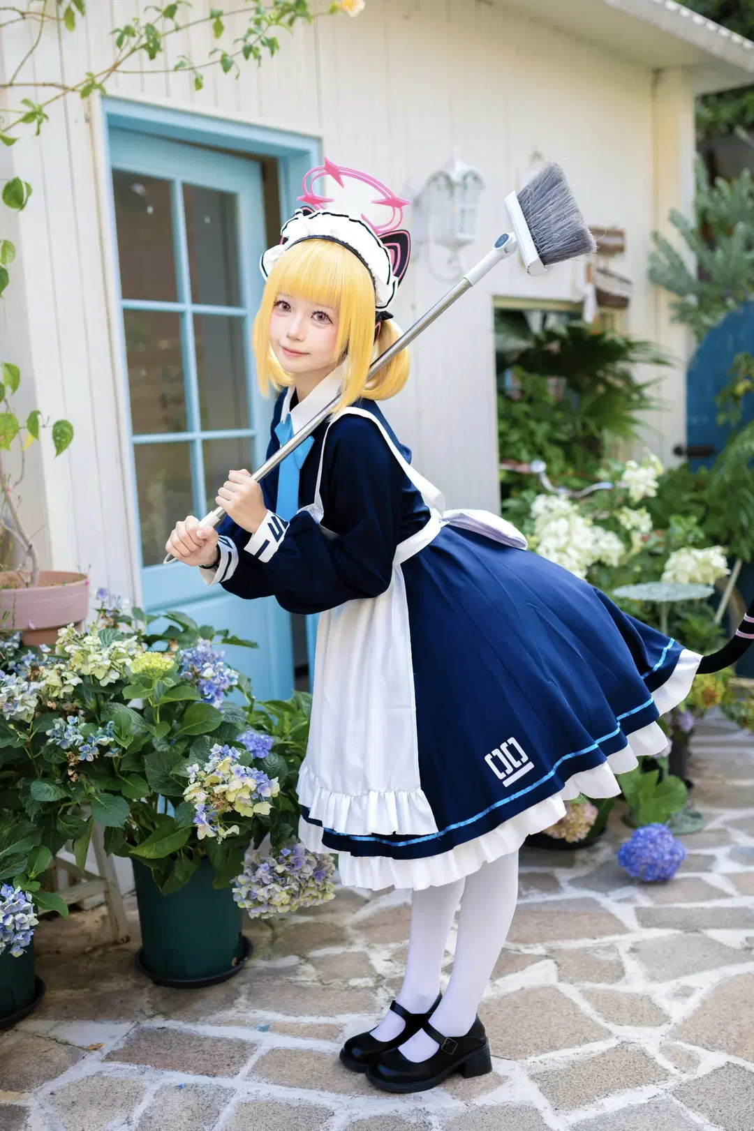 [Saiba Momoi cosplay] Blue Archive: Dessert Time After the Meal by 了了ovo - Image 5