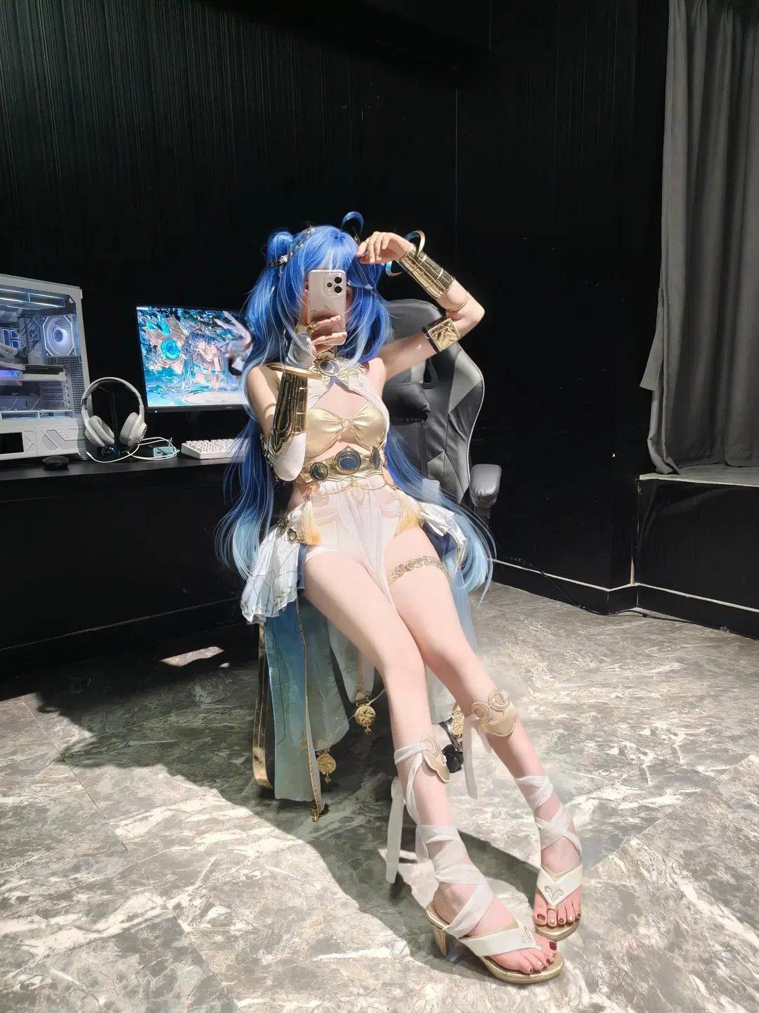 【ユーノ コスプレ】『鳴潮』ユーノの冷涼な質感とeスポーツルームの融合 - 夏兔 - 4枚目