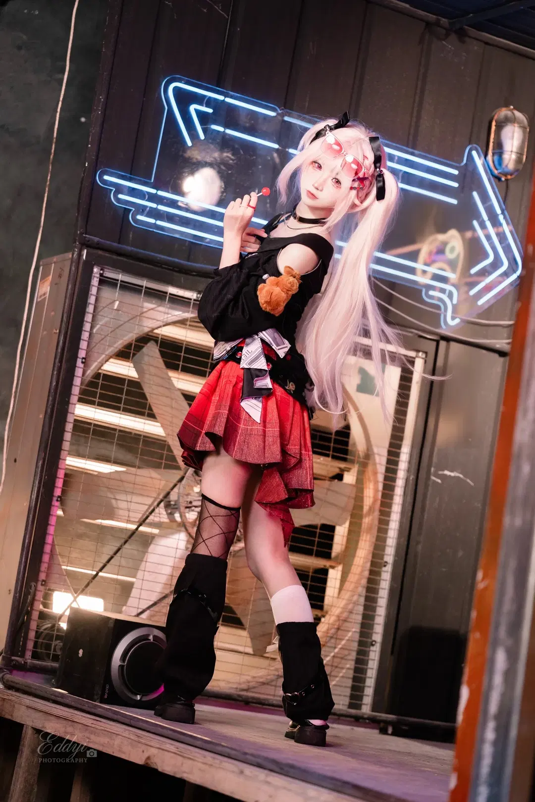 【花火cos】崩坏星穹铁道：在霓虹与机车中演绎二次元的现实魔法 - EddieZ - 第8张