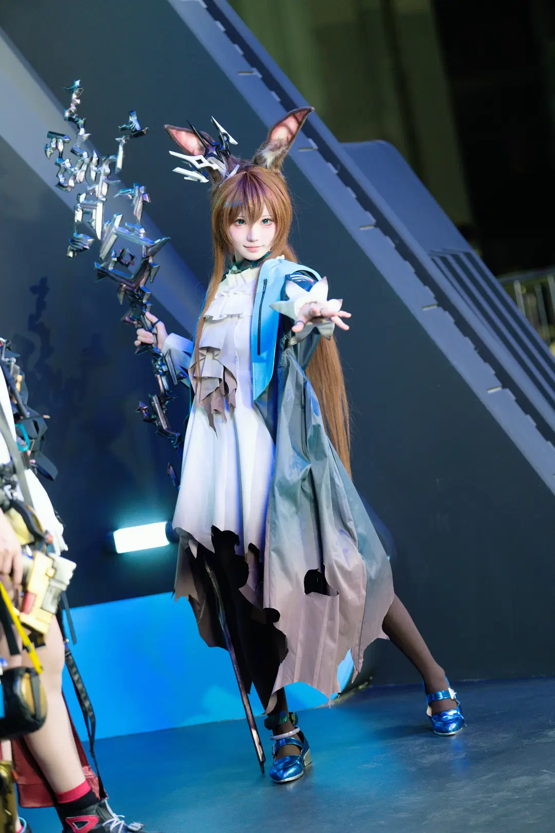 アークナイツ, アーミヤ コスプレ, 黒ストッキング, うさ耳コスプレ, ハイパーグリフカーニバル