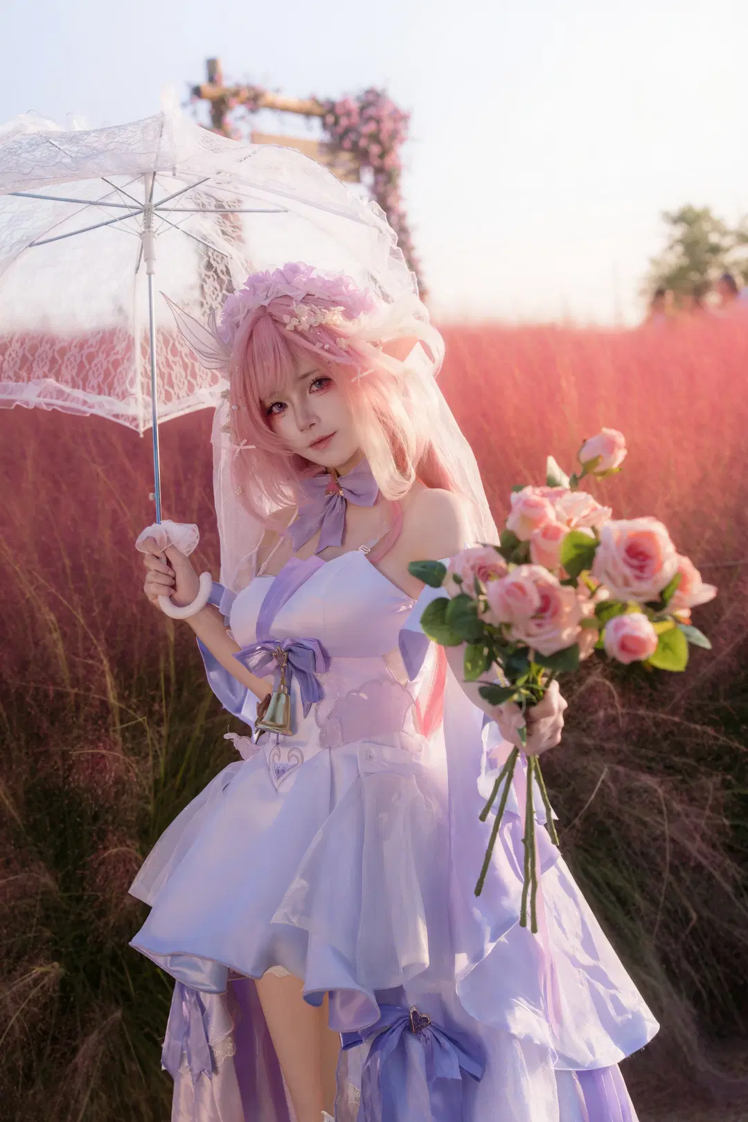 Honkai Impact 3rd Elysia Cosplay: The Pink Elf Miss in a Sea of Muhly Grass by 朝日六六花 - Image 5