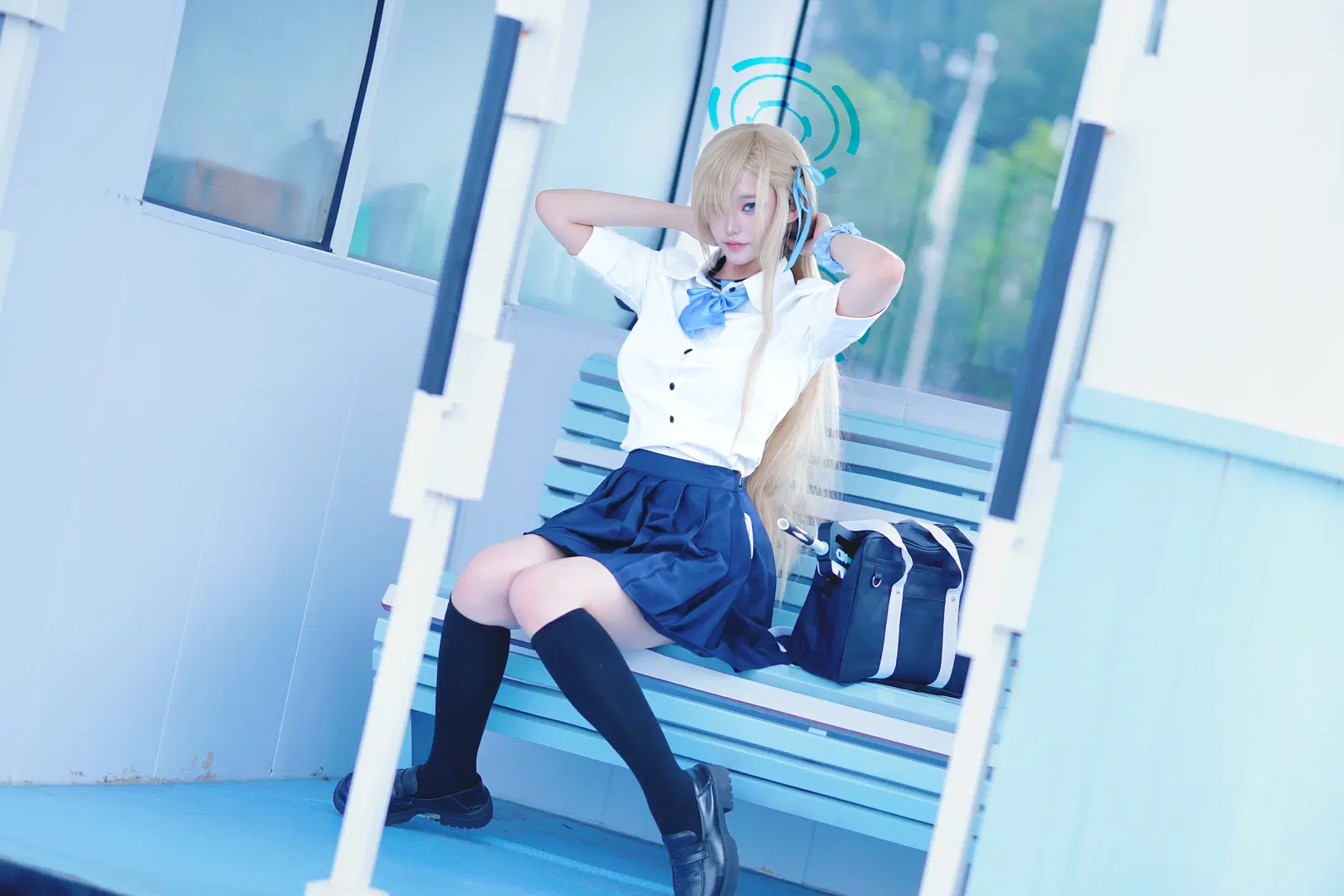 ブルーアーカイブ, 一之瀬アスナ コスプレ, ストッキング, 白シャツ, プリーツスカート