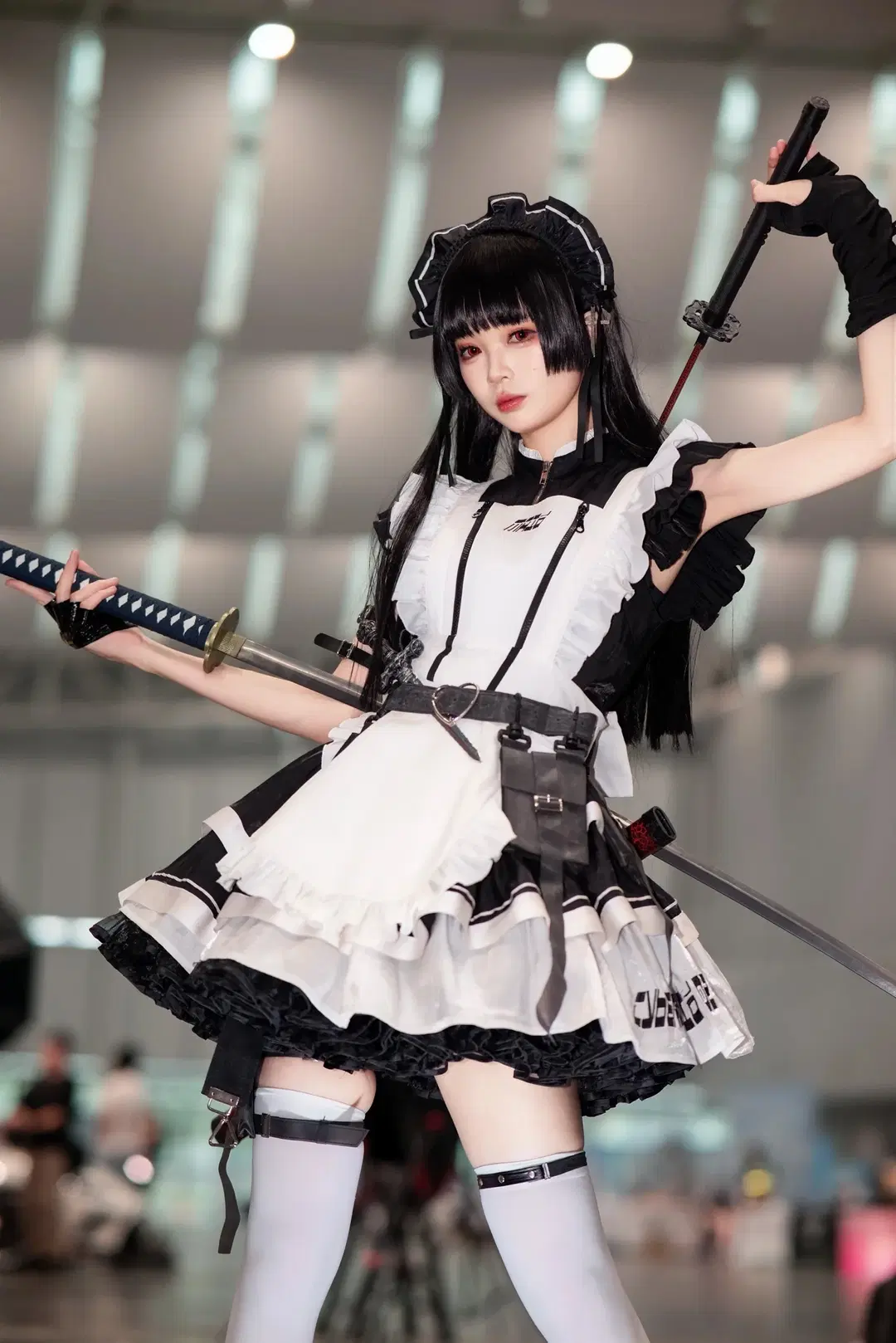 黒白テックウェアの戦闘風、戦闘メイド コスプレ、このサイバーメイド衣装は本当にカッコいい - Y3 - 8枚目
