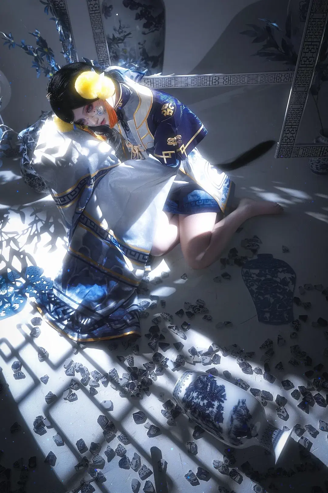[Menreiki cosplay] Onmyoji Arena: When blue-and-white porcelain and masks merge into one by 夏沫沫肉沫沫 - Image 3