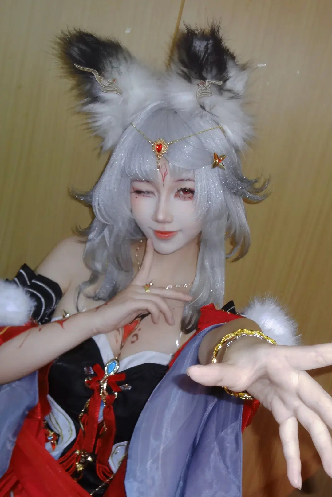 鸣潮, 白发红瞳, 兽耳cos, 心月狐cos, 鸣潮心月狐