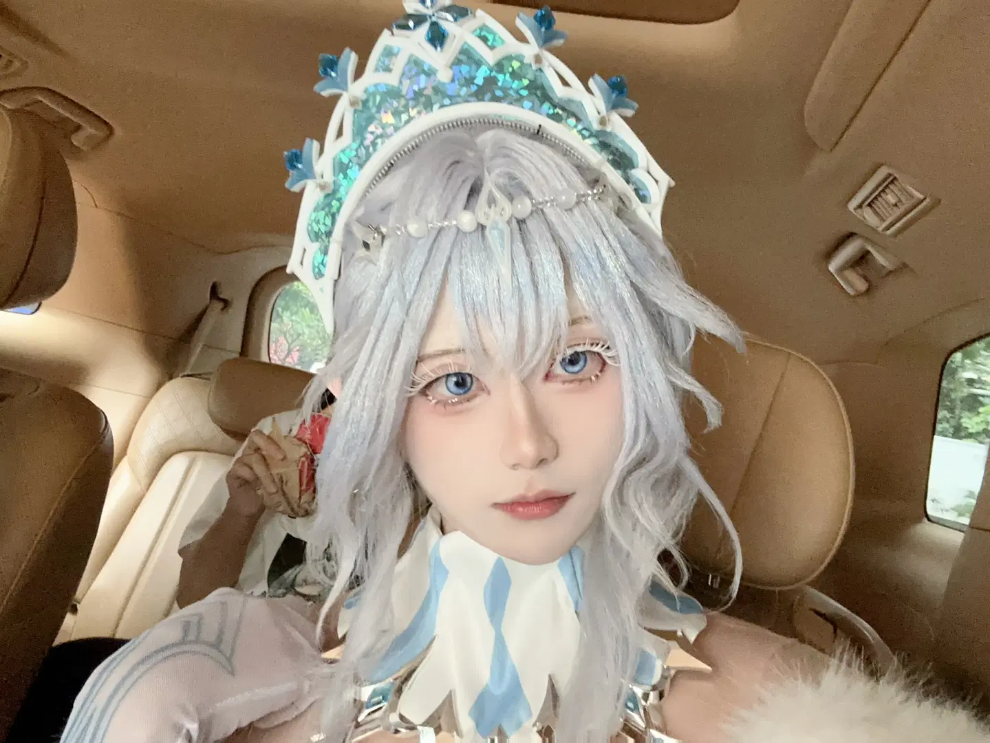 【冰之女皇cos】原神冰之女皇现身CICF，会是全网第一个男生吗 - 森森森屿 - 第2张