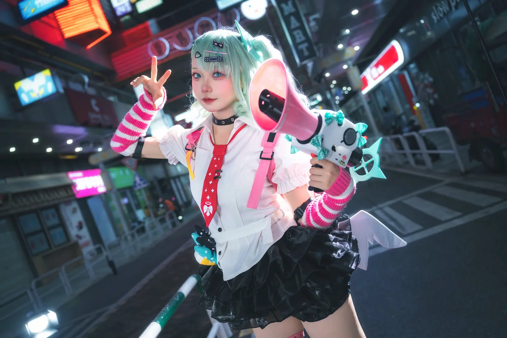 【千夏cos】绝区零夜色街头的正片拍摄记录 - -长生剑 - 第2张