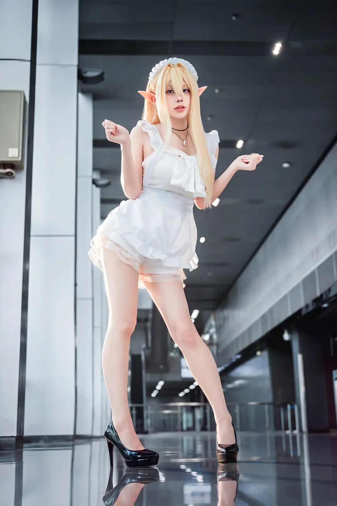 2D, Azur Lane, Maid outfit, Convention photos, Golden Lion Cosplay