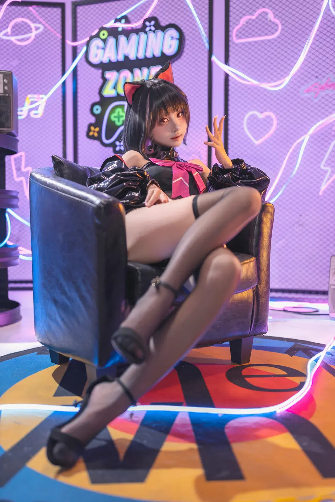 【杏山和纱cos】蔚蓝档案里的赛博电竞黑猫