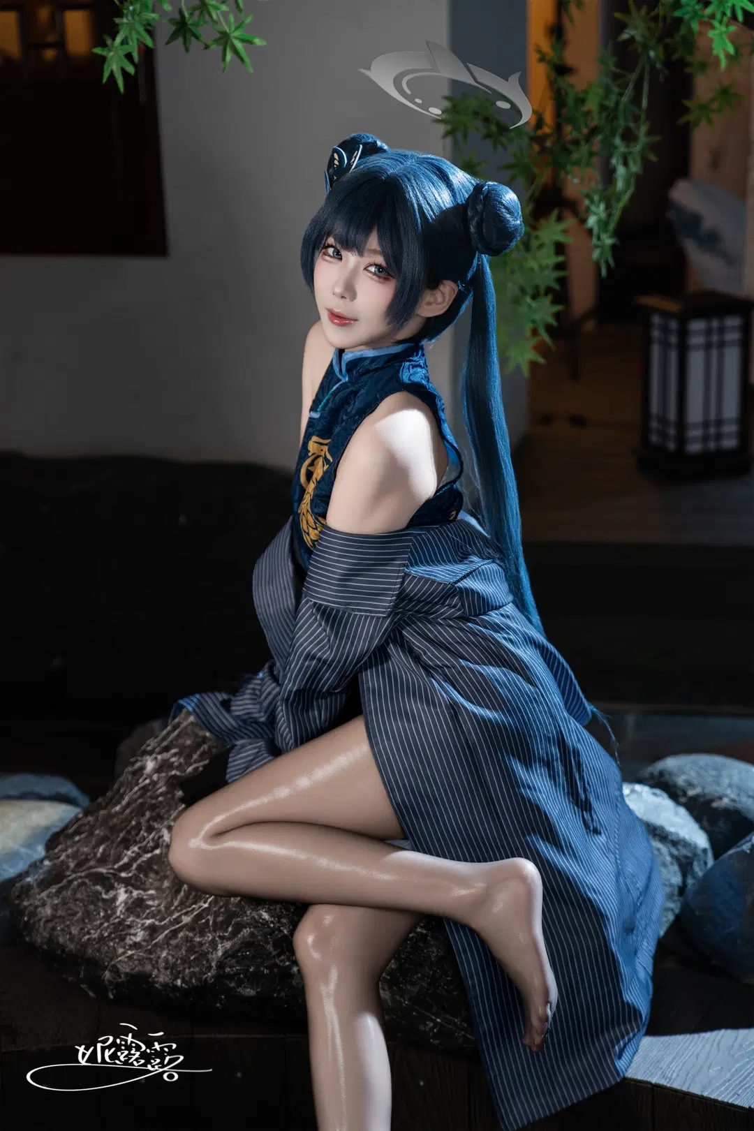 【妃咲cos】蔚蓝档案 门主大人的优雅旗袍与高光丝袜 - 妮露露 - 第2张