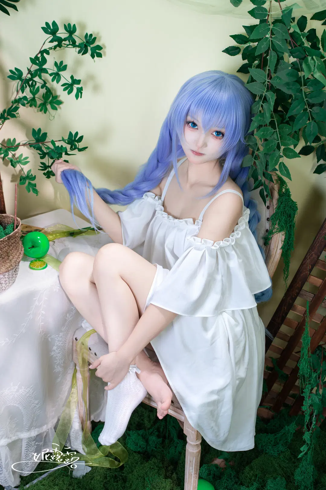 洛琪希cos 冰蓝假发与白裙的森系碰撞 - 妮露露 - 第3张