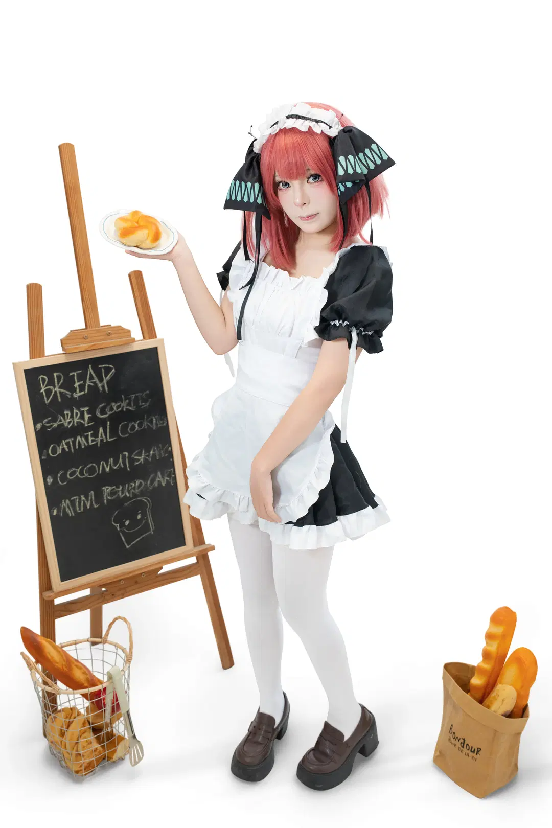 【中野二乃cos】五等分的花嫁女仆装扮，动作细节全解析 - 三七 - 第3张