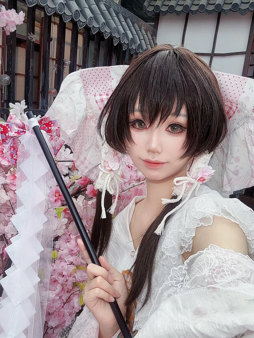 【博麗霊夢コスプレ】東方Project二次創作・京都庭園への旅立ち