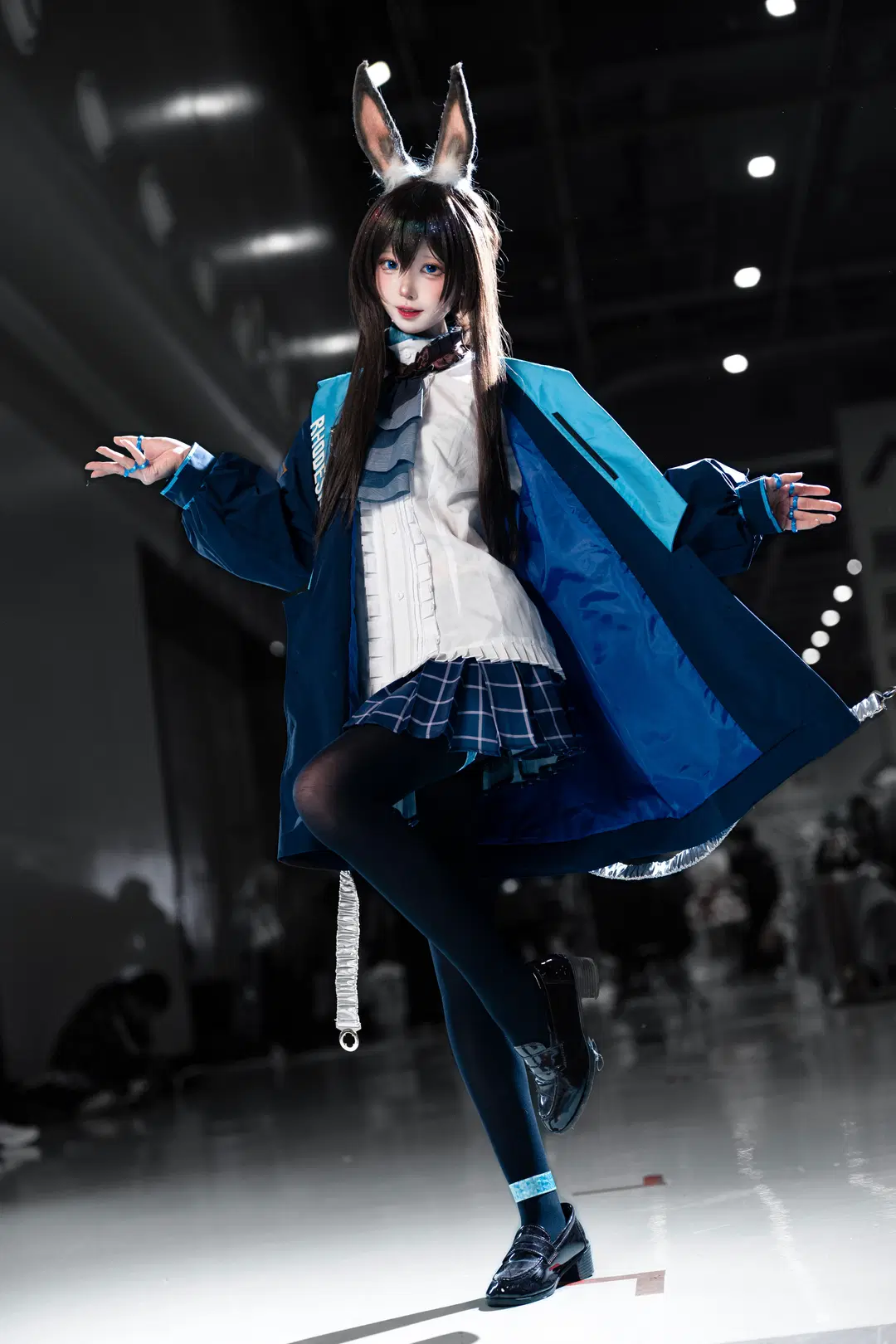【阿米婭cos】漫展冷光下的細膩質感與靈動瞬間 - L同学不好好努力 - 第6張
