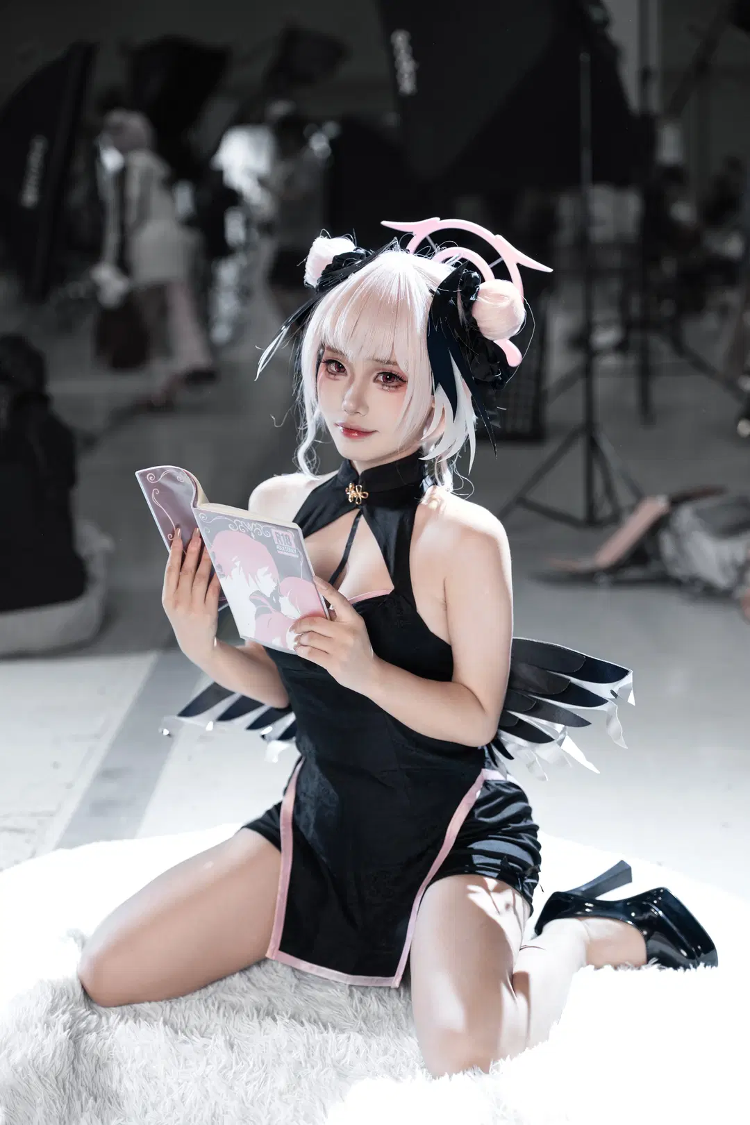 【下江コハル コスプレ】黒チャイナドレスと白のもこもこショールによるイベント撮影記録 - L同学不好好努力 - 2枚目
