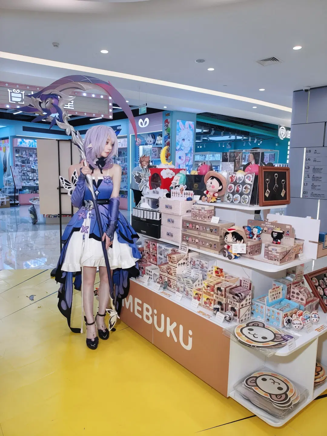 Visiting the MEBUKU pop-up store: This purple butterfly cosplay is so photogenic! by 灵时雪 - Image 3