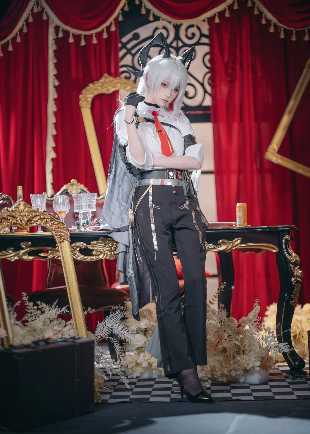 【贊妮cos】鳴潮加班御姐的棚拍空間感挑戰 - 蒋书剑（2.0） - 第3張