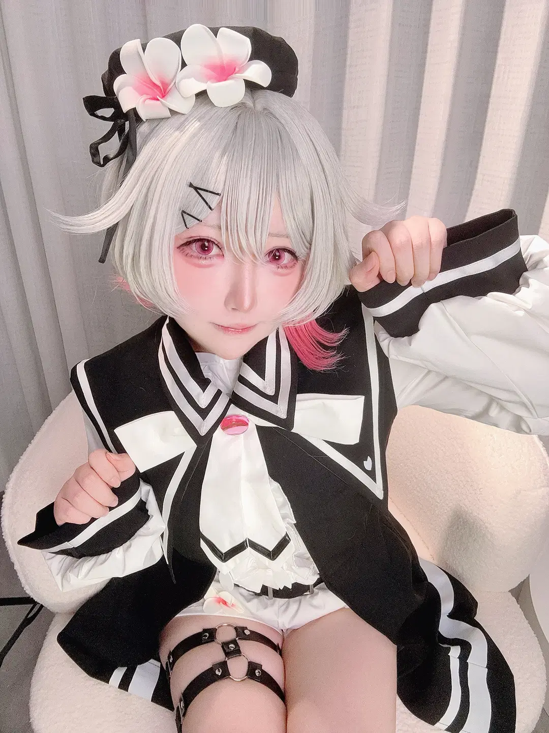 二次元cosplay, 魔法少女的魔女审判, 樱羽艾玛cos, 腿环, 粉白挑染