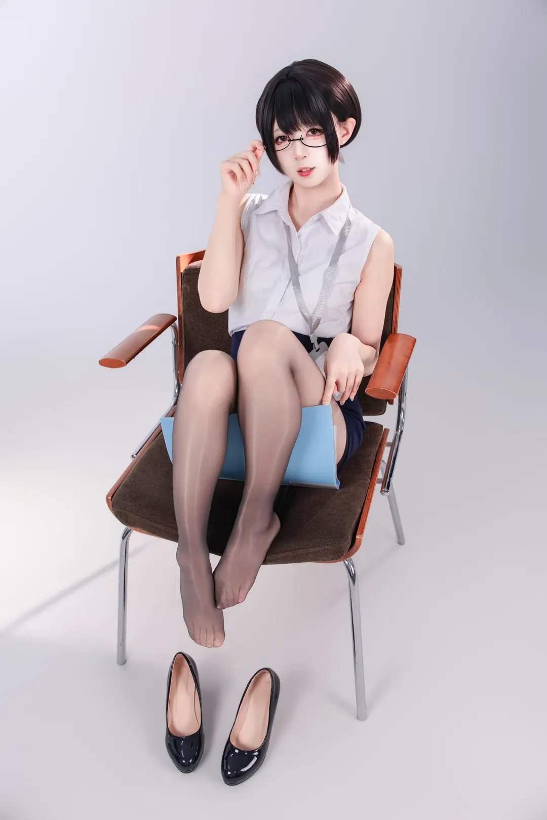 制服cosplay, 白棚棚拍, 白领穿搭, 小秘书cos, 灰丝袜
